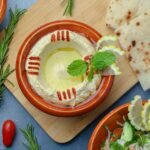 Hummus with Tahinaحمص بالطحينه
